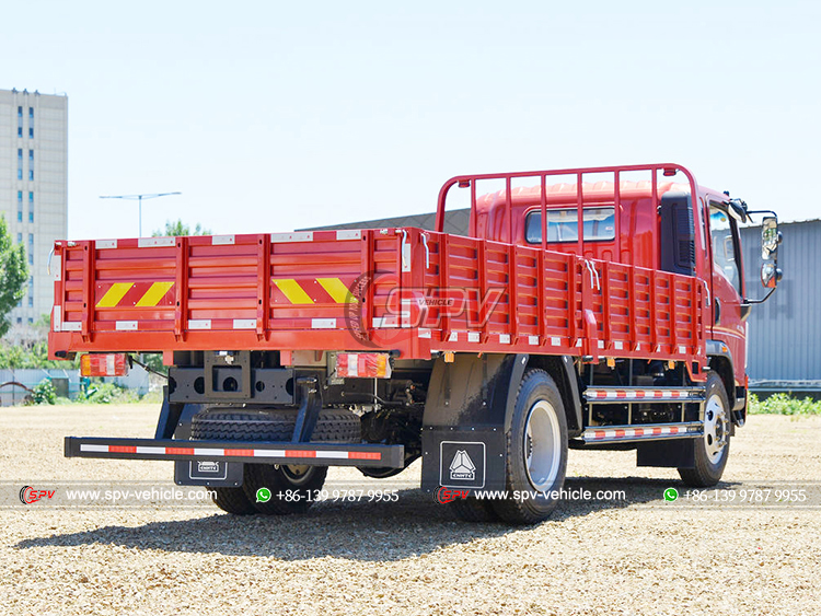 Sinotruk Freight Lorry - Rear Right Side